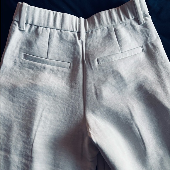 Abercrombie Wide Leg Dress Pant - 00S 
White/Cream - Picture 9 of 10